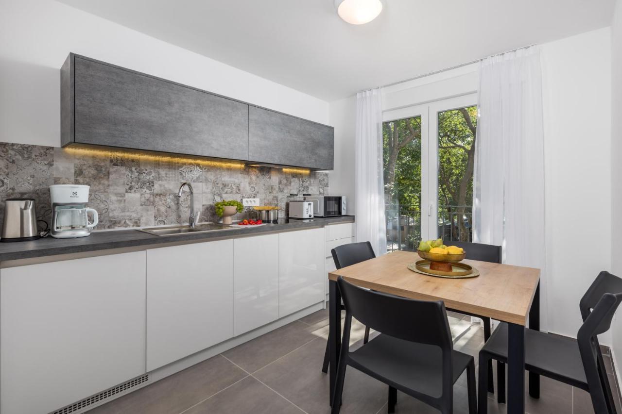 קראליביצה Holiday Homes Ostro מראה חיצוני תמונה